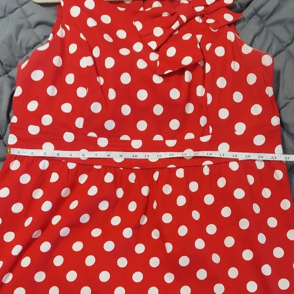 Elegant Red Polka Dot Midi Dress - Picture 8 of 8